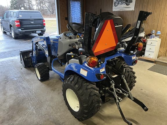 Image of New Holland Workmaster 25S equipment image 3