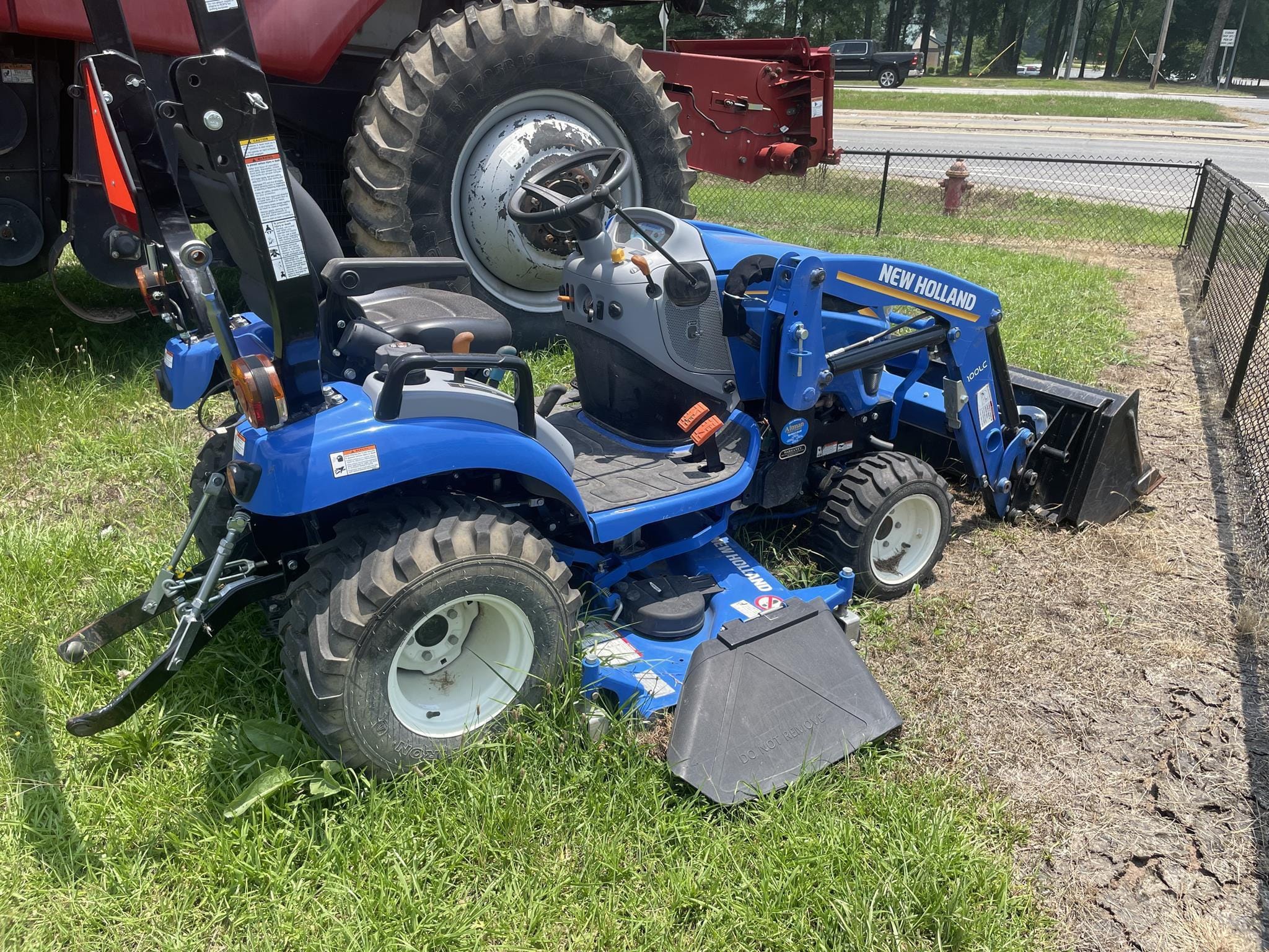 2023 New Holland Workmaster 25S Equipment Image0