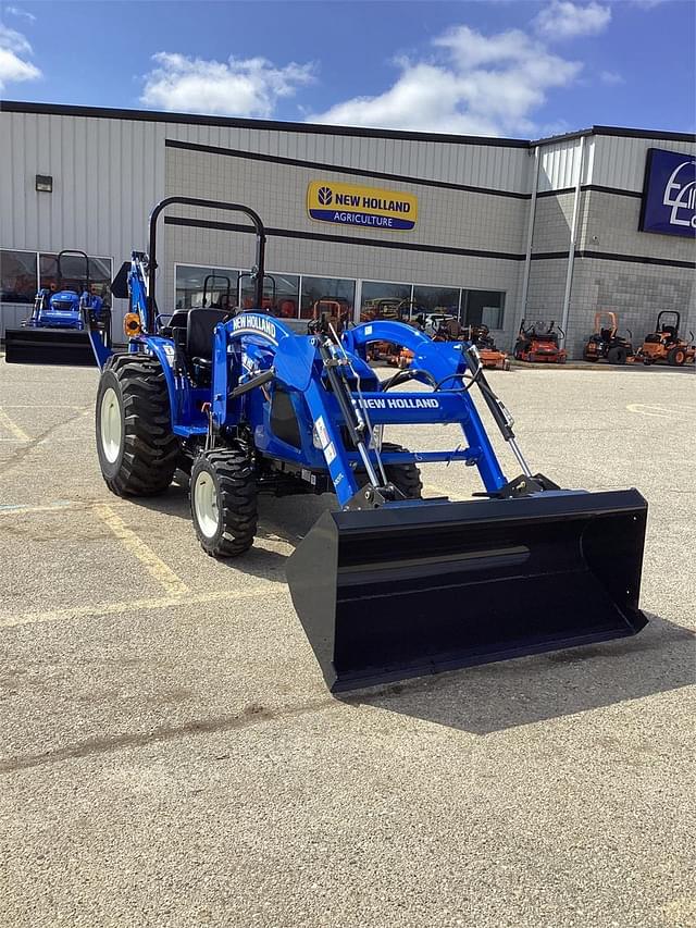 Image of New Holland Workmaster 35 equipment image 2