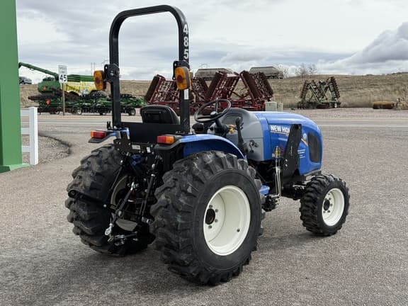 Image of New Holland Workmaster 35 equipment image 4