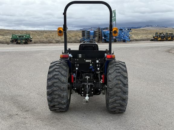 Image of New Holland Workmaster 35 equipment image 3