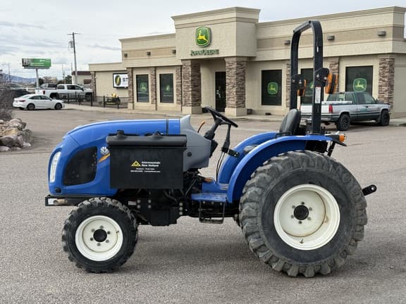 Image of New Holland Workmaster 35 equipment image 1