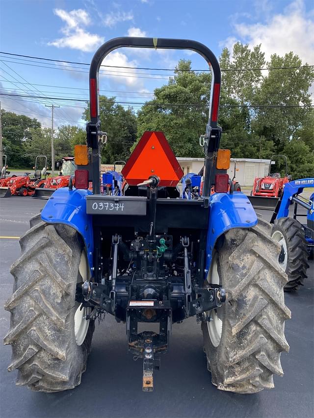 Image of New Holland Workmaster 60 equipment image 4