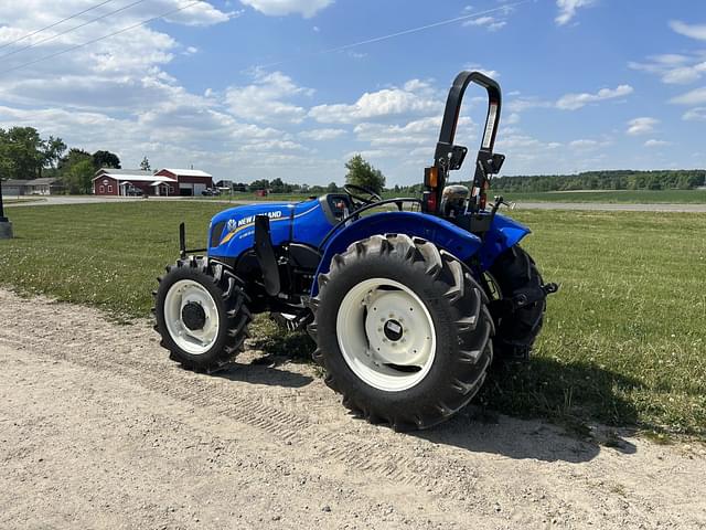 Image of New Holland Workmaster 60 equipment image 2