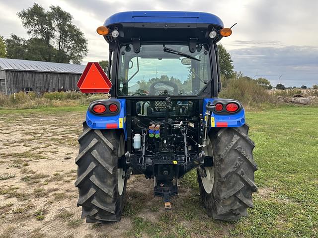 Image of New Holland Workmaster 65 equipment image 3