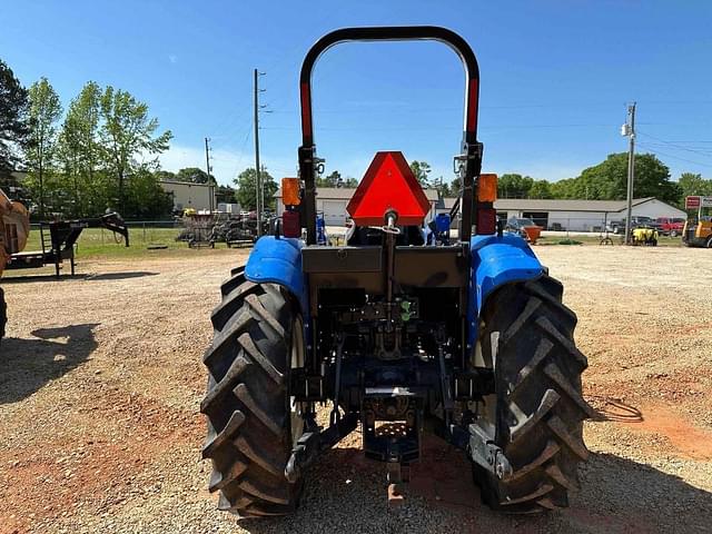 Image of New Holland Workmaster 70 equipment image 3
