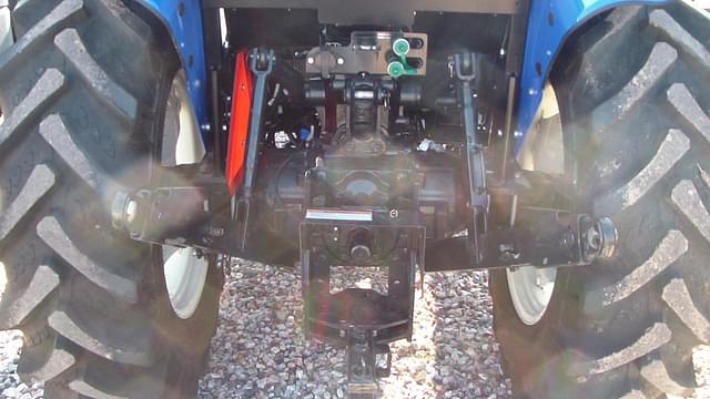 Image of New Holland Workmaster 70 equipment image 3