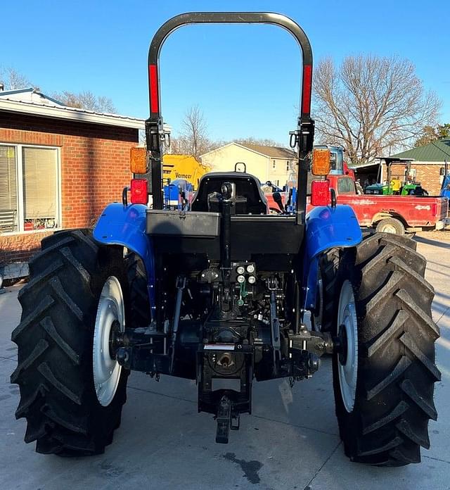 Image of New Holland Workmaster 70 equipment image 3