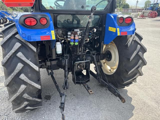 Image of New Holland Workmaster 75 equipment image 3
