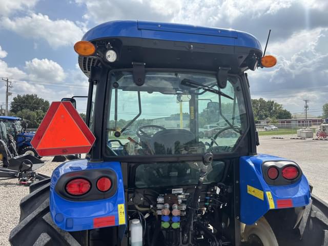 Image of New Holland Workmaster 75 equipment image 4