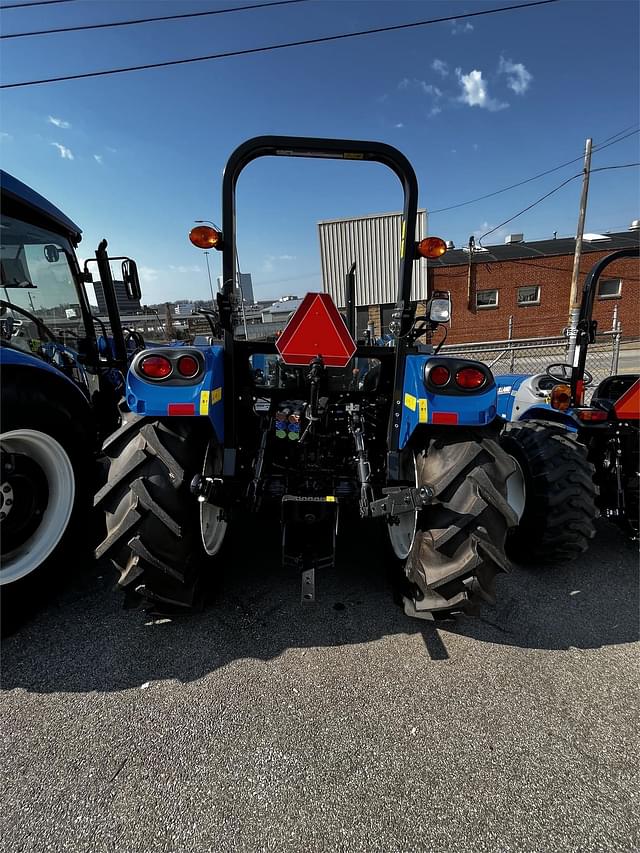 Image of New Holland Workmaster 75 equipment image 4