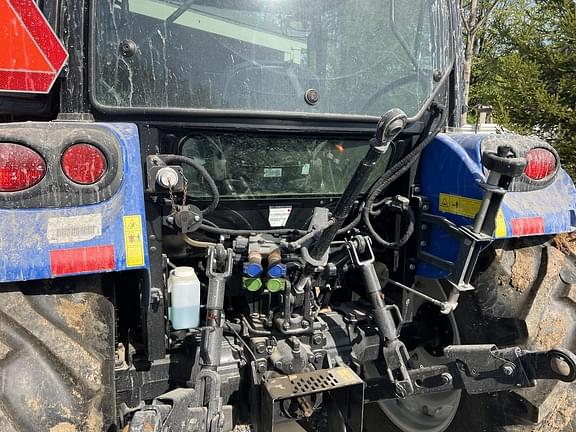 Image of New Holland Workmaster 75 equipment image 4