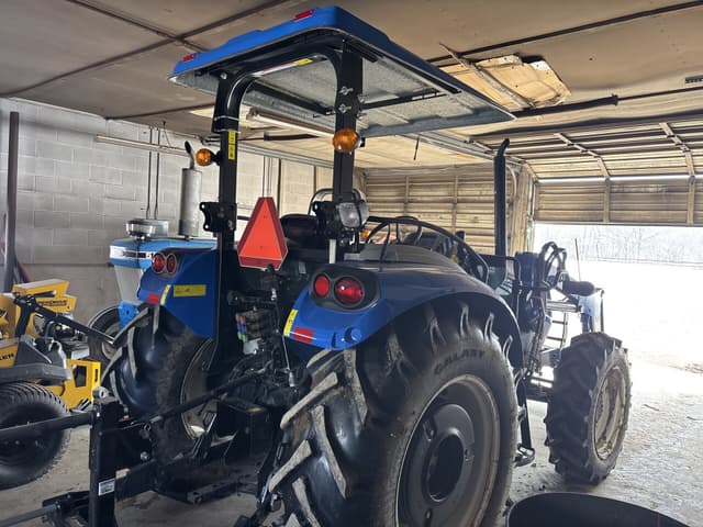 Image of New Holland Workmaster 75 equipment image 2