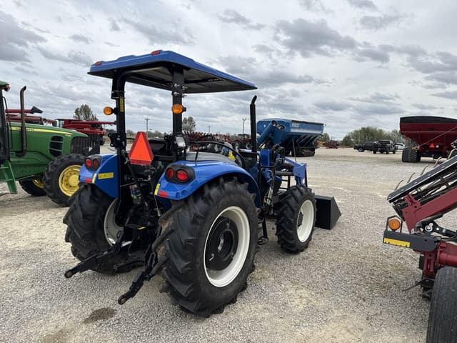 Image of New Holland Workmaster 75 equipment image 2