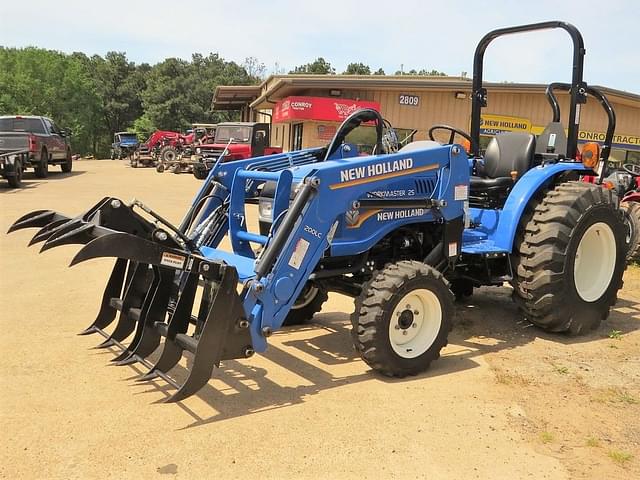 Image of New Holland Workmaster 25 equipment image 3