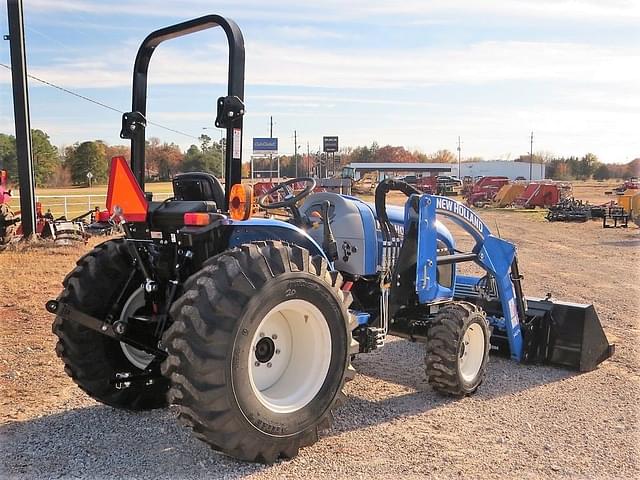 Image of New Holland Workmaster 35 equipment image 3