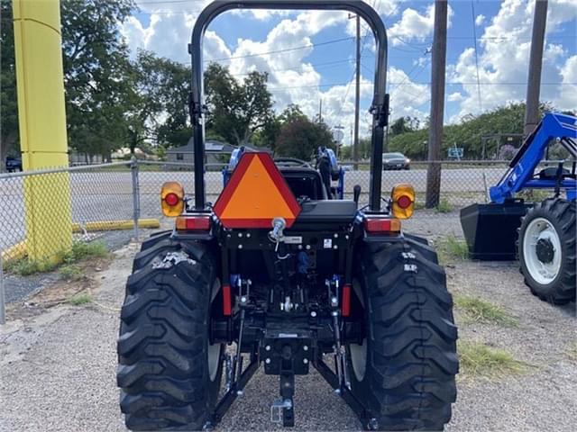 Image of New Holland Workmaster 25 equipment image 3