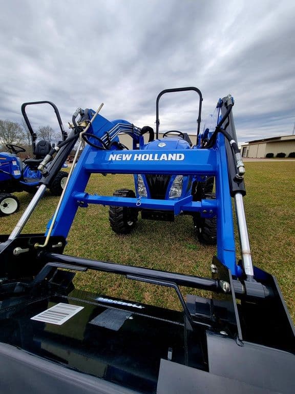 Image of New Holland Workmaster 25 equipment image 2
