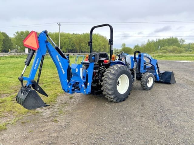 Image of New Holland Workmaster 35 equipment image 4