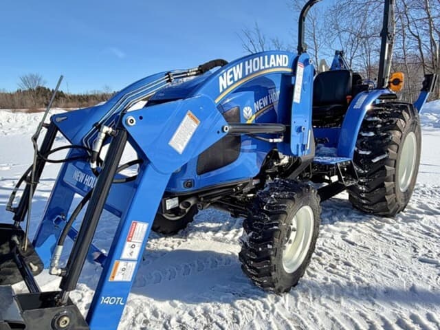 Image of New Holland Workmaster 35 equipment image 4