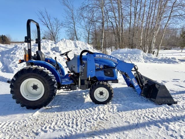 Image of New Holland Workmaster 35 equipment image 2
