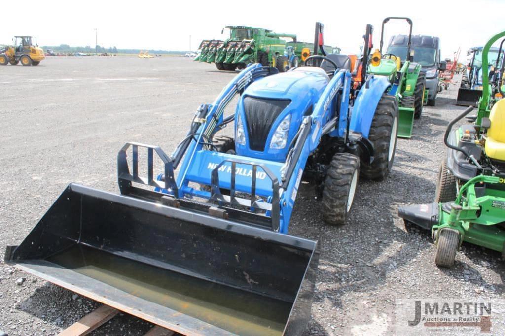 Image of New Holland Boomer 35 Primary image