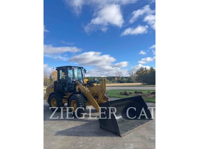 Image of Caterpillar 908 equipment image 1