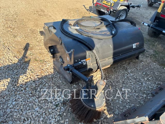 Image of John Deere BR60C equipment image 2