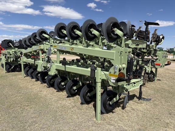 2023 Orthman 8375 Equipment Image0