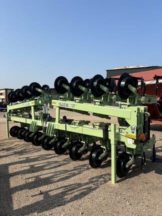 2023 Orthman 8375 Equipment Image0