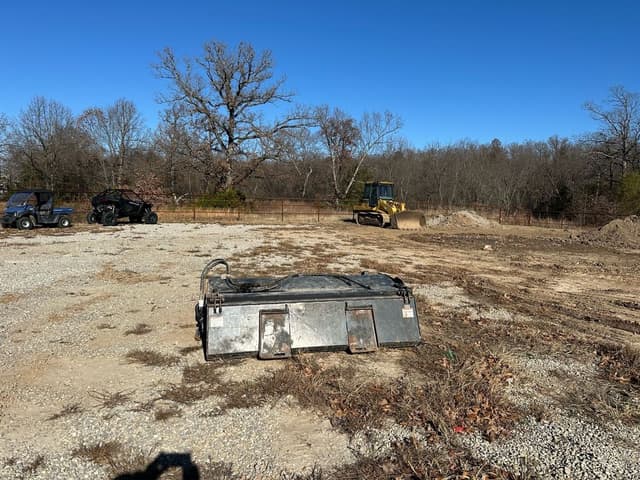 Image of Skidpro Sweeper equipment image 1