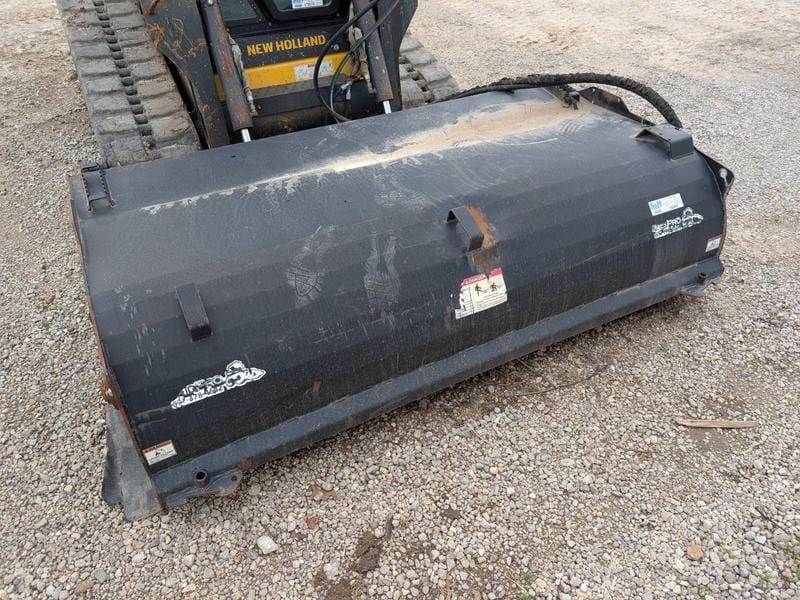 Main image Skidpro Sweeper