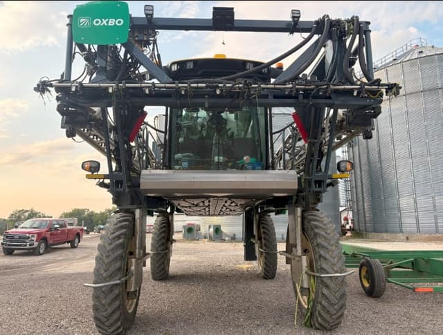 Image of Oxbo 7650 equipment image 1