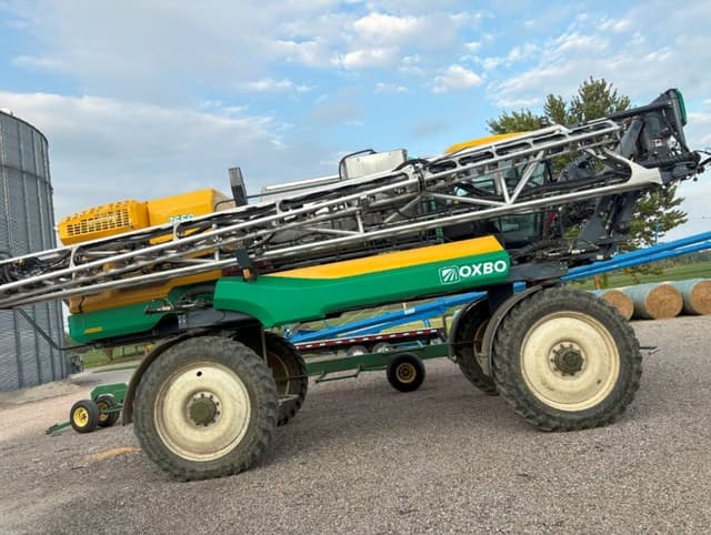 Image of Oxbo 7650 equipment image 3