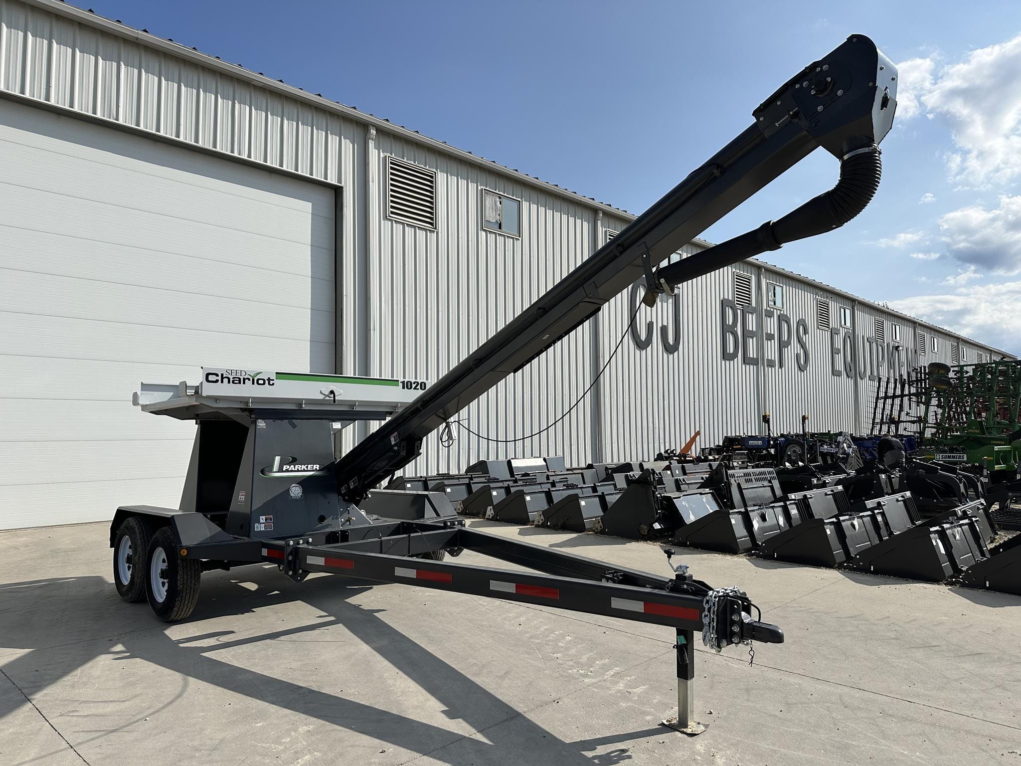 2023 Parker 1020 Equipment Image0