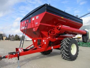 Main image Parker 742