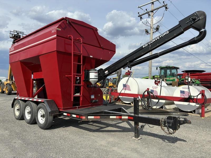 2023 Patriot 345C Equipment Image0