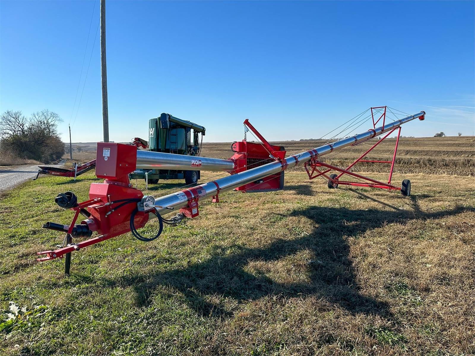 2024 Peck 10x71 Equipment Image0