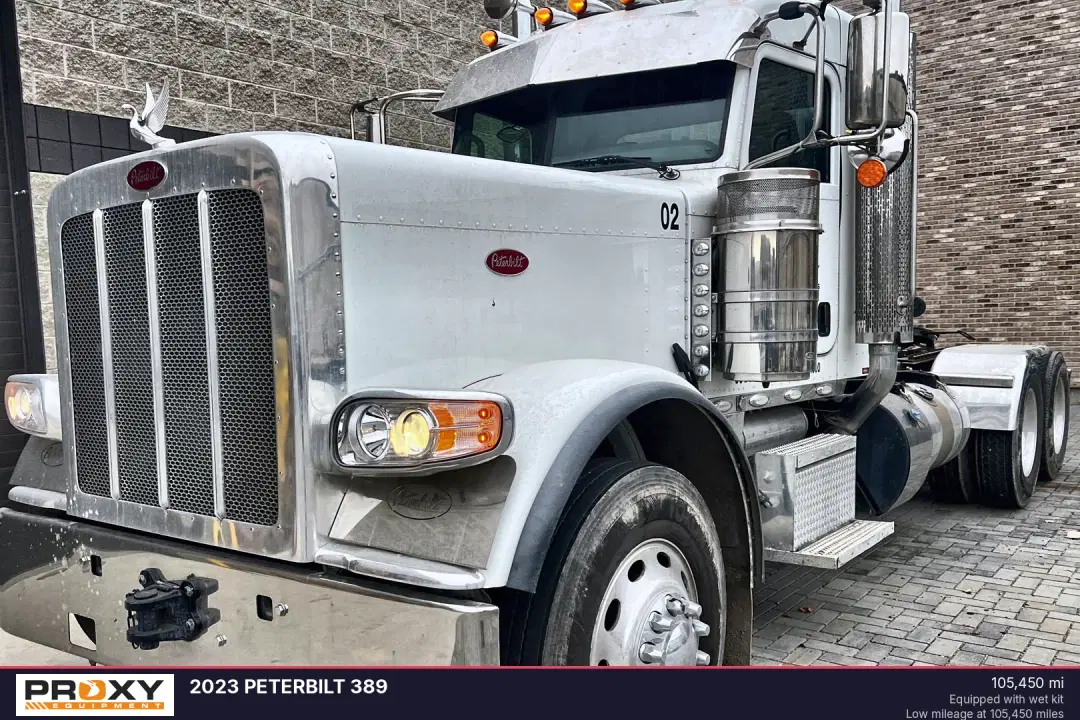 Image of Peterbilt 389 Primary image
