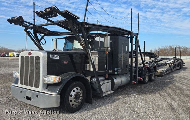 Image of Peterbilt 389 Primary image