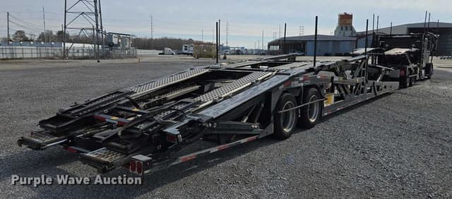 Image of Peterbilt 389 equipment image 4