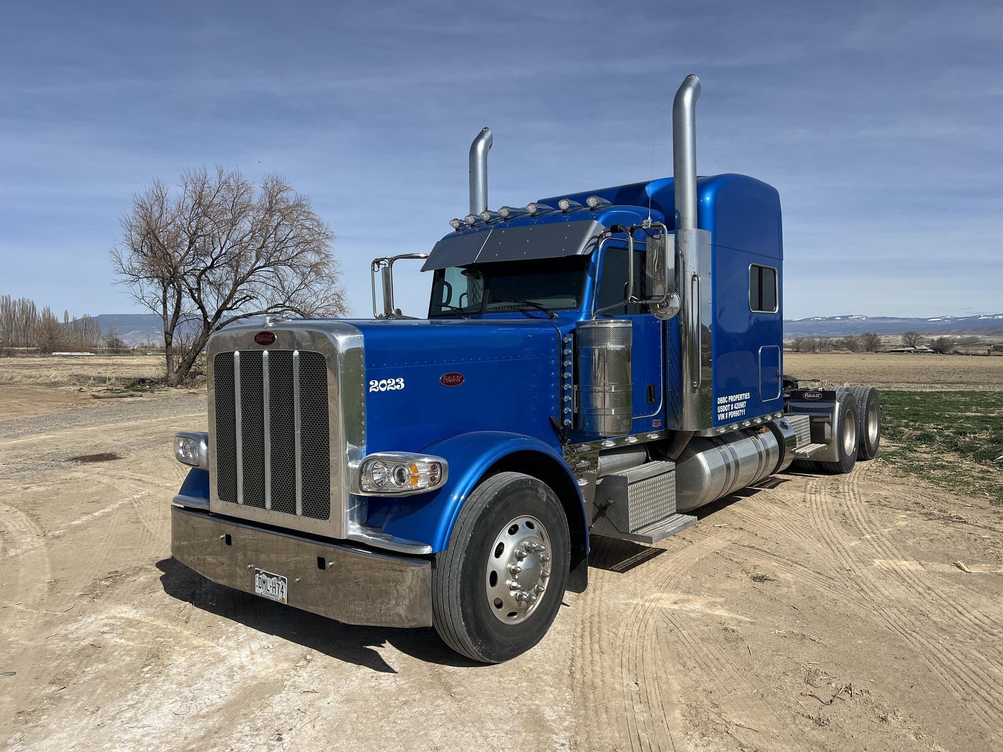 2023 Peterbilt 389 Equipment Image0