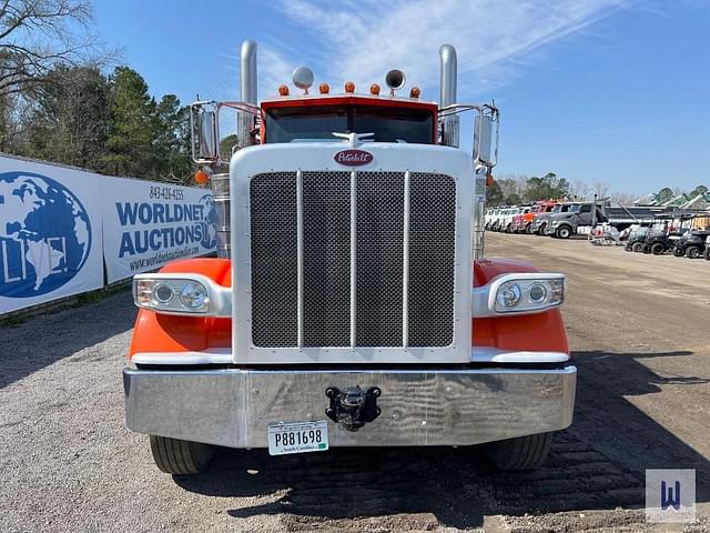Image of Peterbilt 389 equipment image 2