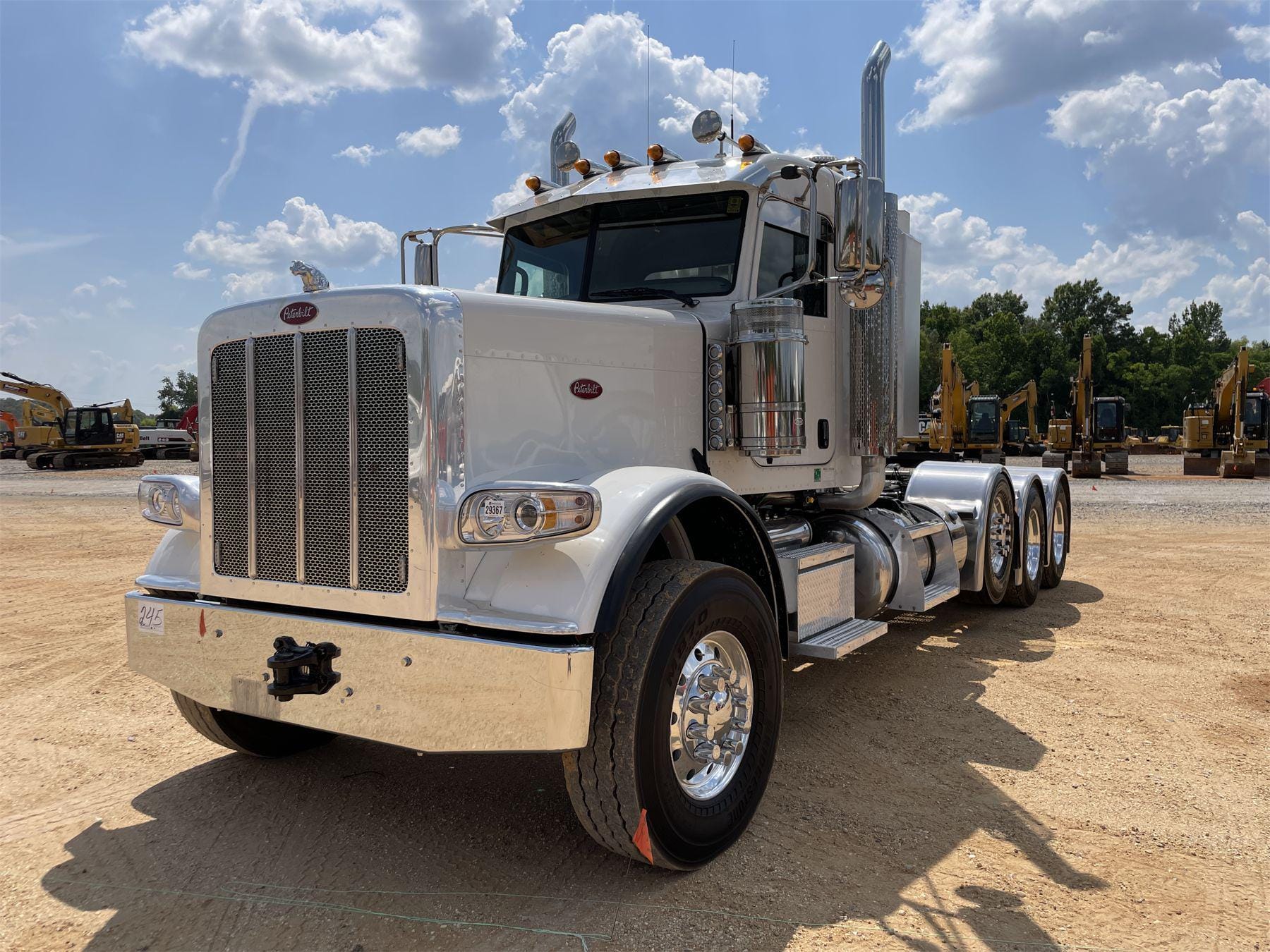 Main image Peterbilt 389