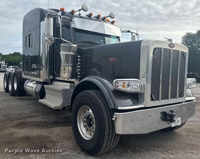 Image of Peterbilt 389 equipment image 2