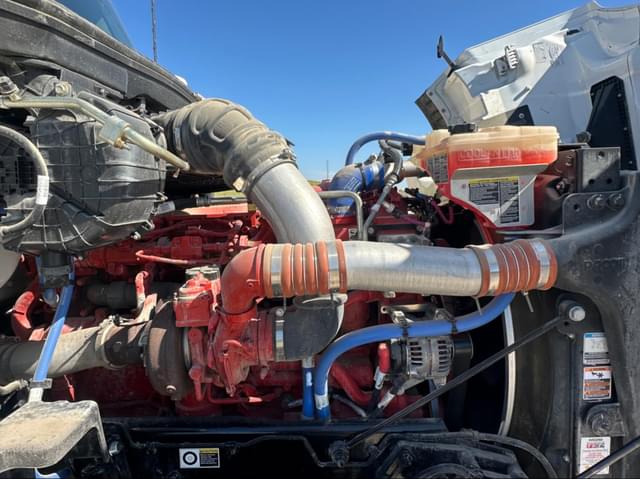 Image of Peterbilt 567 equipment image 1