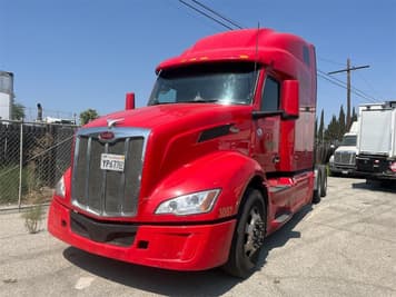 Main image Peterbilt 579