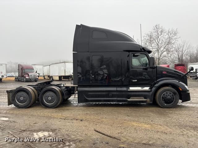 Image of Peterbilt 579 equipment image 3