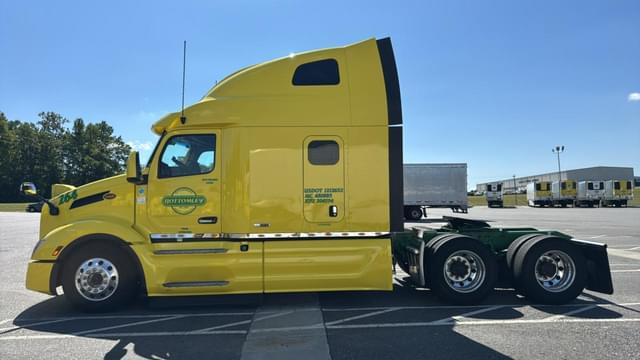 Image of Peterbilt 579 equipment image 1