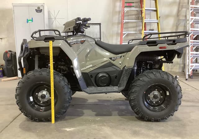 Image of Polaris Sportsman 570 equipment image 1